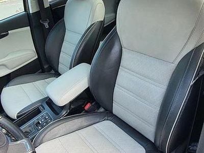 Second-hand Kia Sorento Platinum Edition 200 CP (147 kW) 2016 Culoarenegru SUV