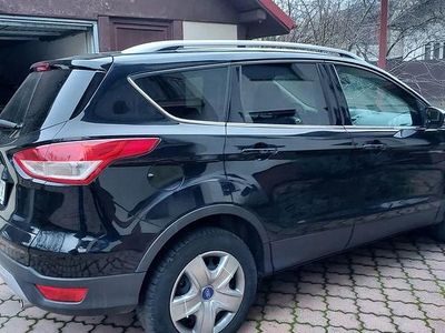 Culoarenegru Utilizat 2015 Ford Kuga Titanium SUV | 9.500 EUR (Preț bun)