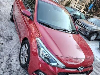 Second-hand Hyundai i20 100 CP (73 kW) 2019 Culoarerosu Hatchback