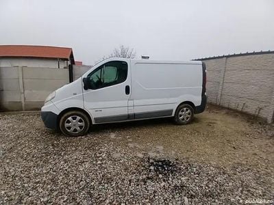 Utilizat 2014 Renault Trafic Monovolum | 5.200 EUR