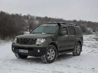 Verde Utilizat 2007 Nissan Pathfinder SUV | 6.599 EUR