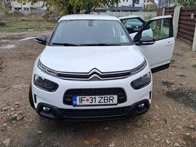 Culoarealb Utilizat 2019 Citroën C4 Cactus PureTech Hatchback | 10.500 EUR (Puțin scump)