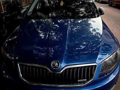 Second-hand Skoda Octavia 184 CP (135 kW) 2016 Culoarealbastru Hatchback