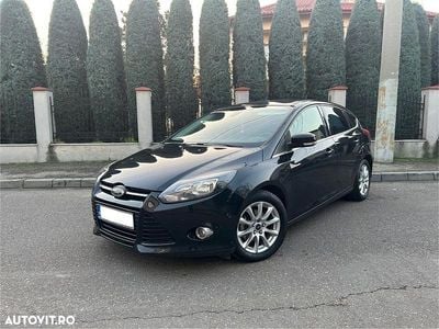 Second-hand Ford Focus Titanium 115 CP (84 kW) 2013 Culoarenegru Berlinǎ