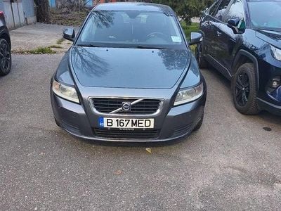 Second-hand Volvo V50 115 CP (84 kW) 2010 Culoareargint Break