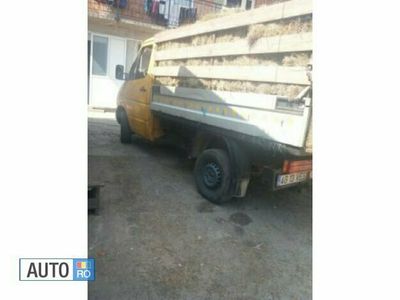 Second-hand Mercedes Sprinter 75 CP (55 kW) 1996 Galben Van
