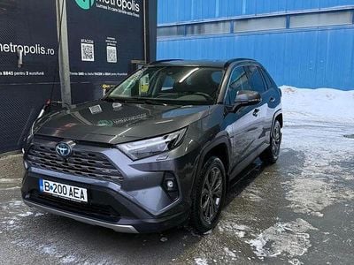 Second-hand Toyota RAV4 Hybrid Luxury 222 CP (163 kW) 2022 Culoaregri SUV