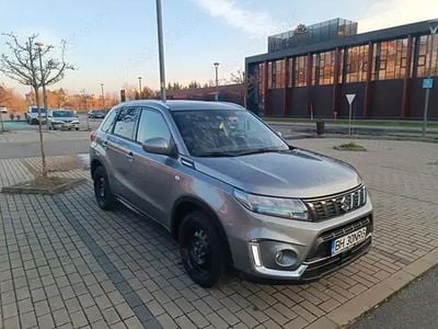 Second-hand Suzuki Vitara 130 CP (95 kW) 2020 Gri SUV