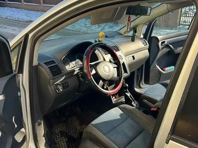 Second-hand 2004 VW Touran Monovolum | 1.500 EUR (Preț bun)