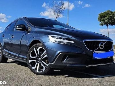 Culoarealbastru Utilizat 2016 Volvo V40 Momentum Break | 17.000 EUR