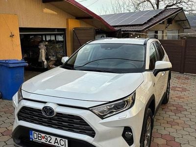 Culoarealb Utilizat 2021 Toyota RAV4 Hybrid SUV | 32.000 EUR (Preț OK)