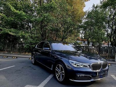 BMW 730