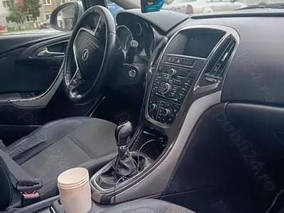 Utilizat 2010 Opel Astra Hatchback | 3.000 EUR (Preț OK)