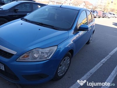 second-hand Ford Focus 2 impecabil