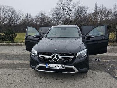 Second-hand Mercedes GLC250 211 CP (155 kW) 2019 Culoarenegru SUV