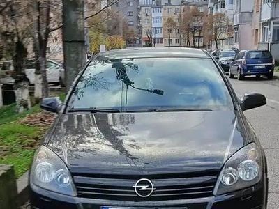 Second-hand 2004 Opel Astra Hatchback | 1.100 EUR (Preț bun)
