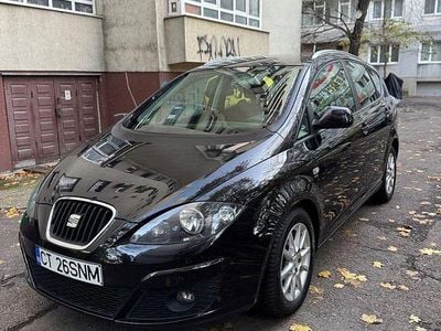 Culoarenegru Utilizat 2011 Seat Altea XL Monovolum | 2.790 EUR