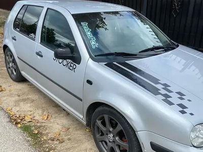 Utilizat 2000 VW Golf IV | 700 EUR (Preț bun)