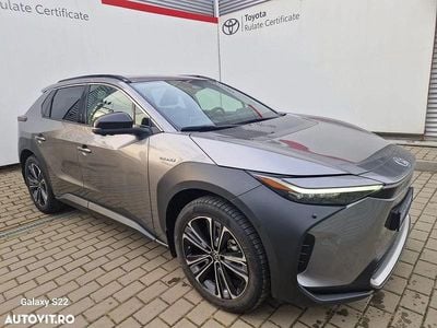 Second-hand Toyota bZ4X Luxury 150 kW (204 CP) 2022 Gri SUV