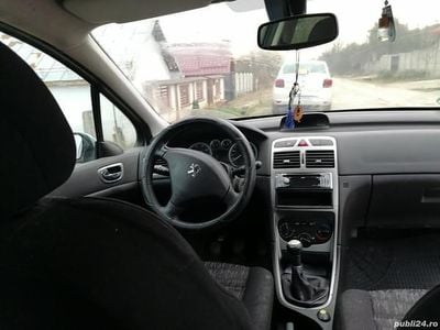 Second-hand Peugeot 307 80 CP (58 kW) 2003 Argintiu Berlinǎ