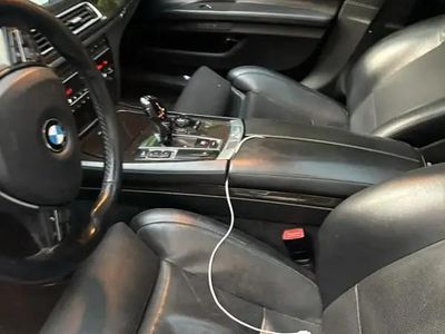 BMW 730