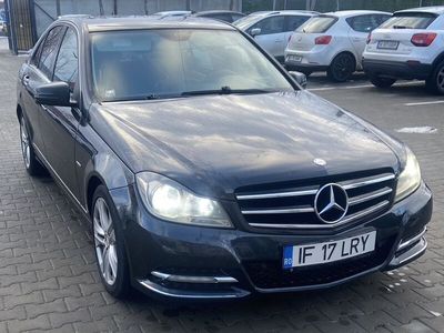 Mercedes C180