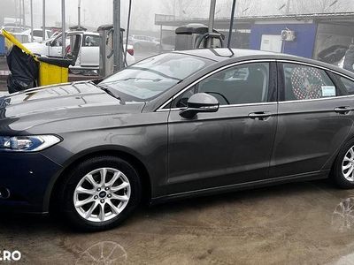 Second-hand Ford Mondeo 116 CP (85 kW) 2015 Culoaregri Berlinǎ