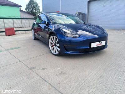 Culoarealbastru Utilizat 2021 Tesla Model 3 Berlinǎ | 30.400 EUR (Preț OK)