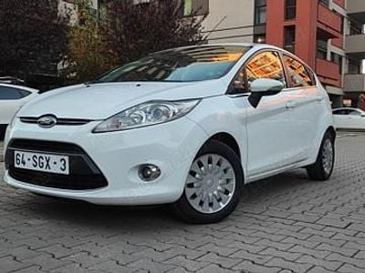Second-hand Ford Fiesta 90 CP (66 kW) 2011 Alb Hatchback
