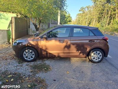 second-hand Hyundai i20 1.25 84CP M/T Comfort 2017 · 39 420 km · 1 248 cm3 · Benzina