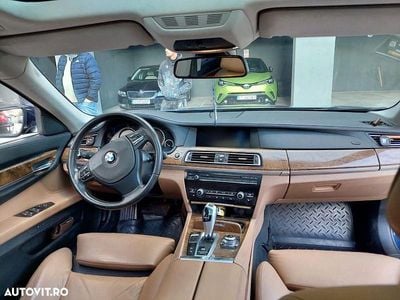 BMW 740