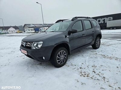Second-hand Dacia Duster Ice 105 CP (77 kW) 2014 Culoarealbastru SUV