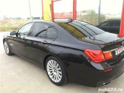 Second-hand BMW 740 Comfort Edition 306 CP (225 kW) 2012 Negru Berlinǎ
