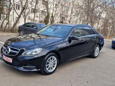 Mercedes E220