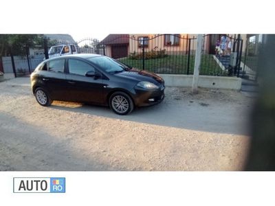 Gri Utilizat 2010 Fiat Bravo Hatchback | 4.200 EUR (Puțin scump)