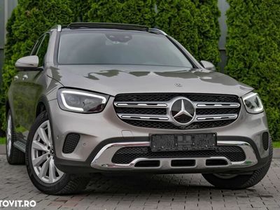 Mercedes GLC300