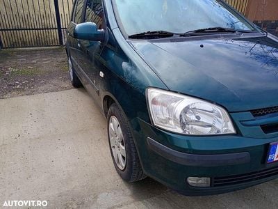 Second-hand Hyundai Getz GLS 82 CP (60 kW) 2004 Culoareverde Hatchback