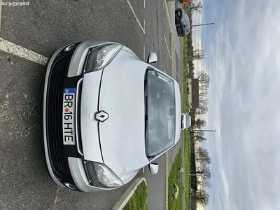 Argintiu Second-hand 2012 Renault Mégane III Hatchback | 5.500 EUR (Puțin scump)