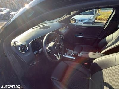 Culoarenegru Utilizat 2020 Mercedes GLA200 SUV | 33.000 EUR (Preț bun)