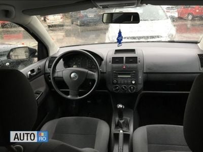 Negru Utilizat 2009 VW Polo Hatchback | 3.950 EUR (Scump)