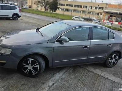 Utilizat 2006 VW Passat Berlinǎ | 2.000 EUR (Preț bun)