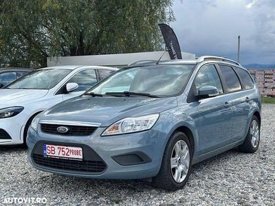 Second-hand Ford Focus Titanium 105 CP (77 kW) 2010 Culoarealbastru Break