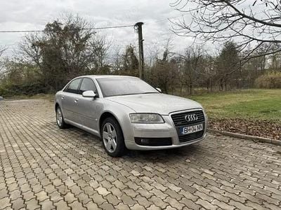 Utilizat 2005 Audi A8 Berlinǎ | 4.999 EUR
