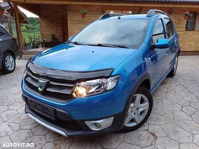 Second-hand Dacia Sandero Stepway 90 CP (66 kW) 2013 Albastru Hatchback