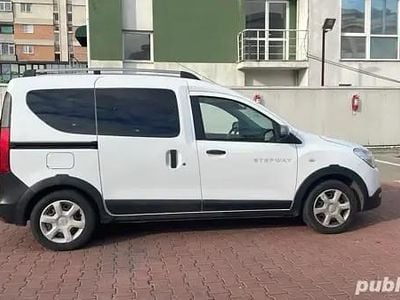 Second-hand Dacia Dokker Stepway 90 CP (66 kW) 2016 Alb Monovolum