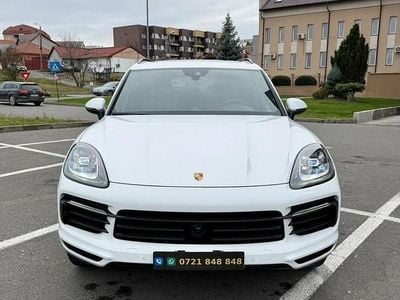 Culoarealb Utilizat 2019 Porsche Cayenne SUV | 52.500 EUR (Preț OK)