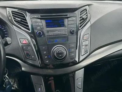 Second-hand Hyundai i40 130 CP (95 kW) 2016 Negru Berlinǎ