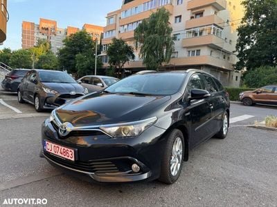Toyota Auris Hybrid