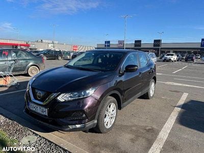 Culoarealte culori Second-hand 2017 Nissan Qashqai Acenta SUV | 11.900 EUR (Preț OK)