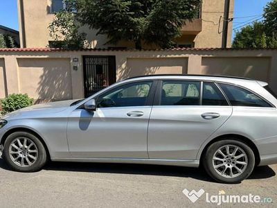 Utilizat 2019 Mercedes C180 Business Break | 14.000 EUR